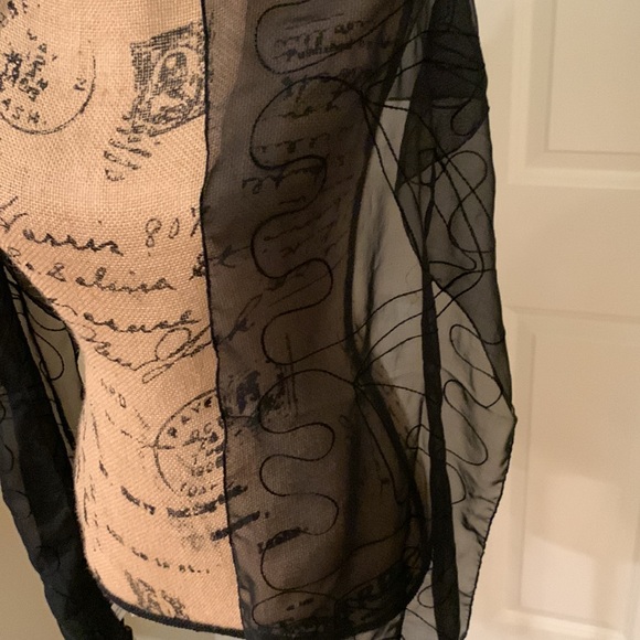 Women’s Scarf - Picture 2 of 7